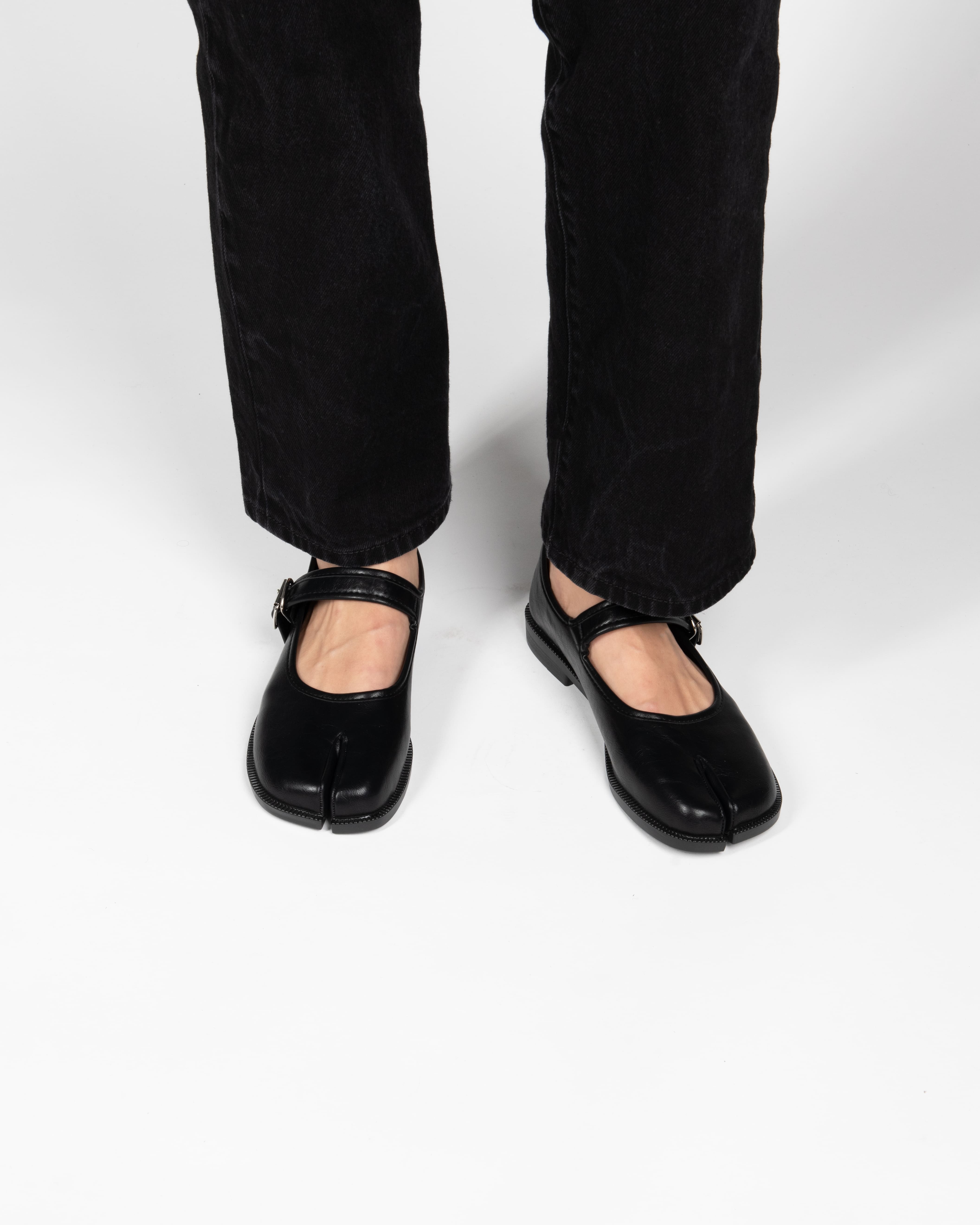 Black Mary Jane Tabi