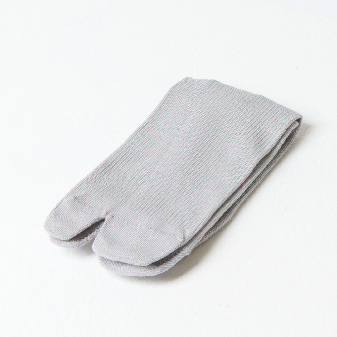 Tabi chaussettes - une taille unique s'adapte à toutes les pointures